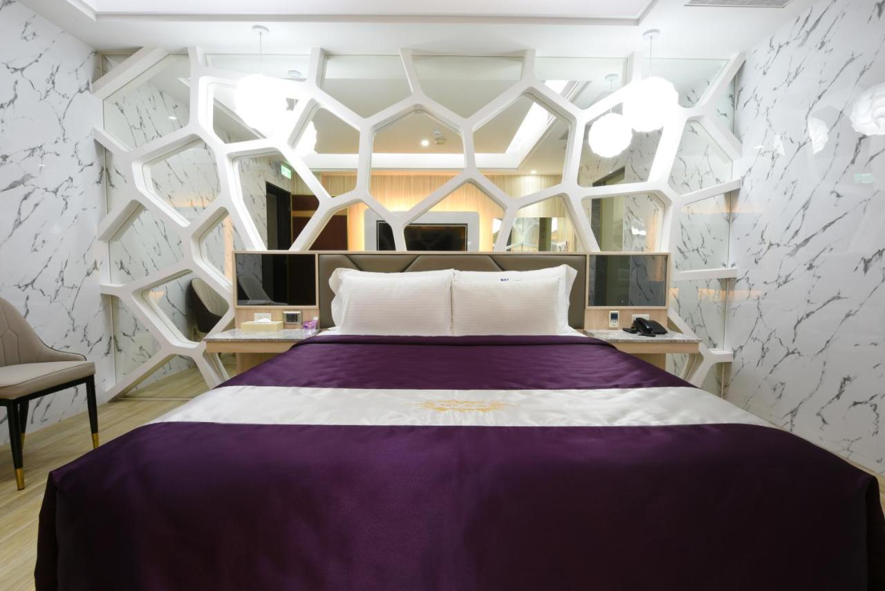 W3 Motel Luzhu Ngoại thất bức ảnh