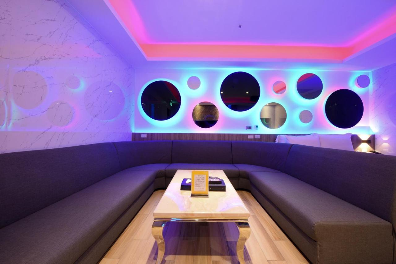 W3 Motel Luzhu Ngoại thất bức ảnh