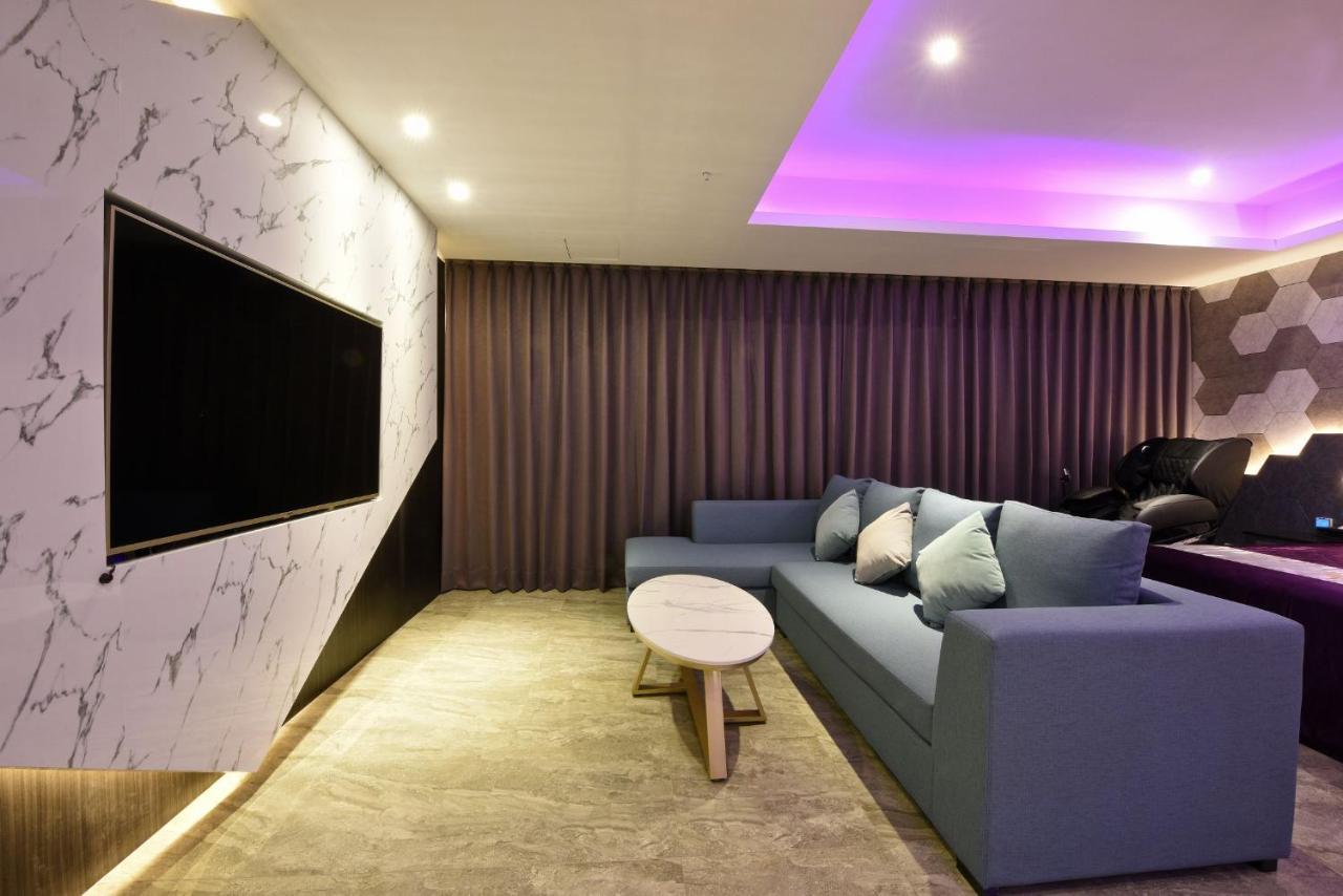W3 Motel Luzhu Ngoại thất bức ảnh