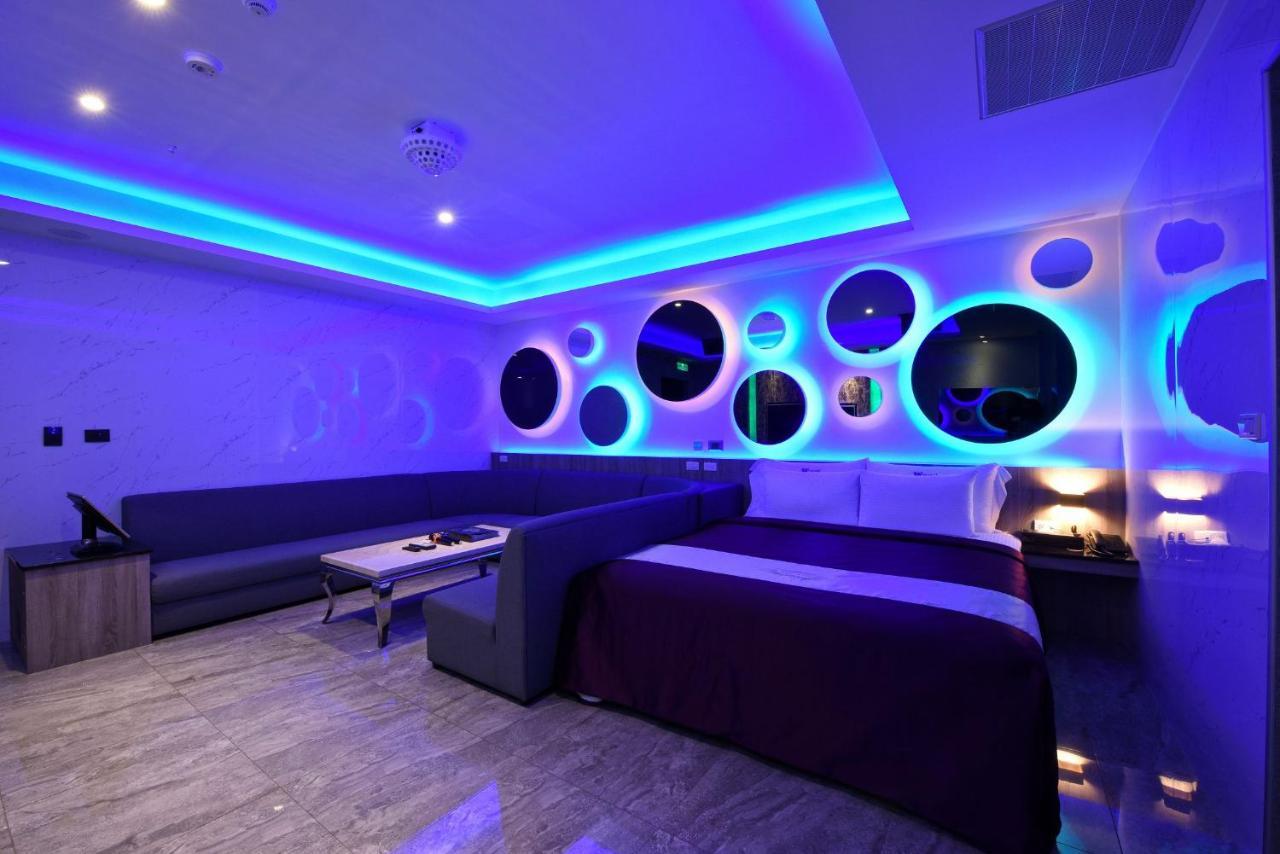 W3 Motel Luzhu Ngoại thất bức ảnh